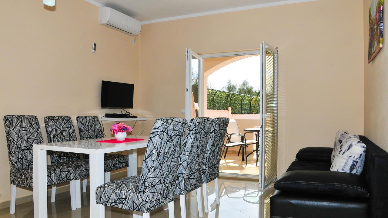 Apartmani Bulajic Tivat Eksteriør billede