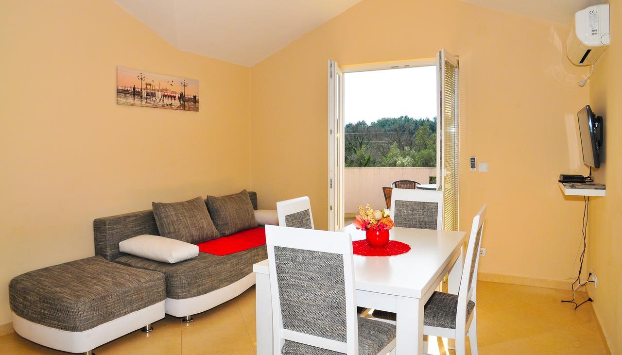 Apartmani Bulajic Tivat Eksteriør billede